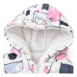 Chaleco afelpado de invierno diseño gatitos con gorro blanco 120 Chaleco afelpado de invierno diseño gatitos con gorro blanco 120